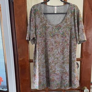LuLaRoe Multicolor Floral Short Sleeve Top